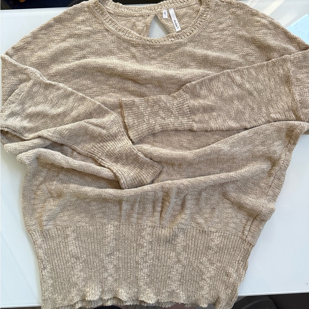 Studio Y gold Knit Women's Sweater - Picture 11 of 11